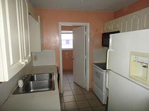 3rd image of 1320 N F St