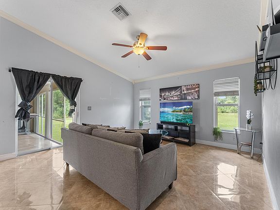 5th image of 6118 NW Ginger Lane
