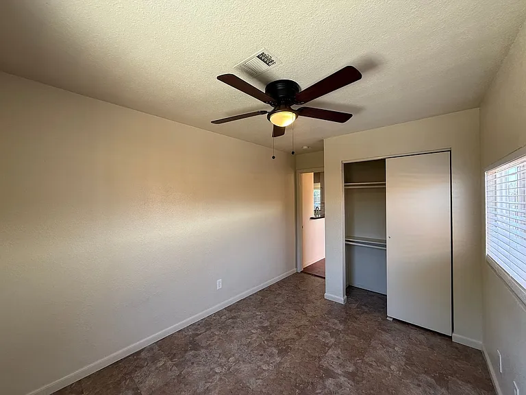 2054 Hyannis Cir — Photo 13
