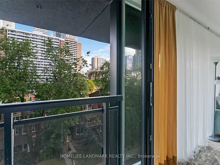 17 Dundonald St #505 — Photo 11