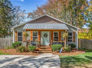 606 Longview Dr, Thomasville, NC 27360