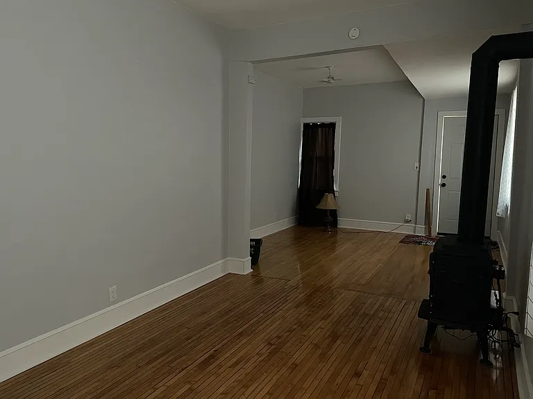 220 S 61st Ave W — Photo 5