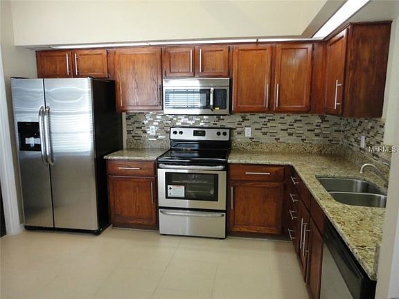 2nd image of 118 Chicago Woods Cir