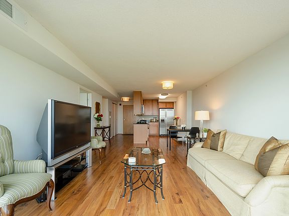 5th image of 9715 Woods Dr Unit 1109