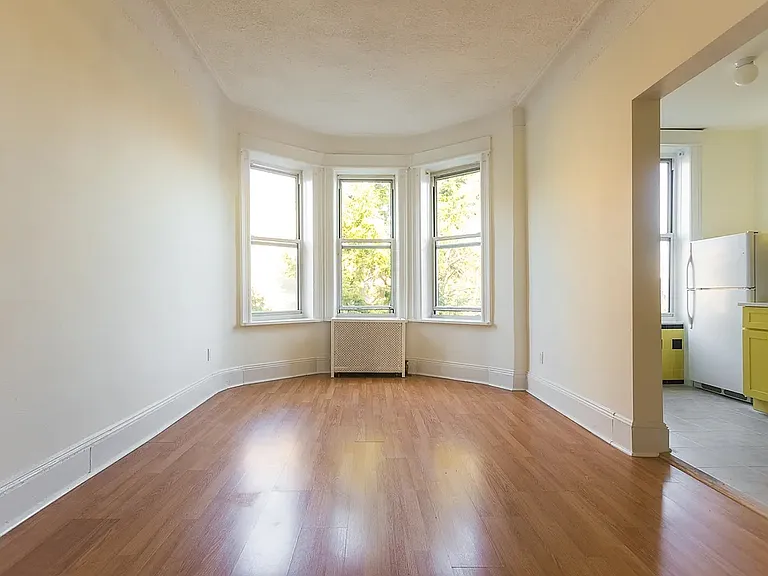 66-67 Forest Ave #2 — Photo 8