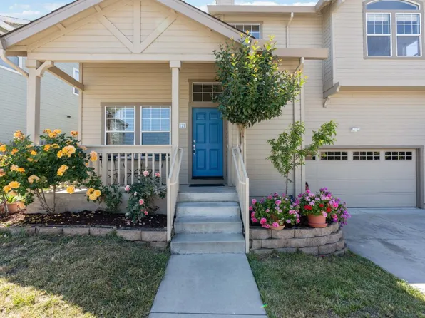 12 Firethorne Way, Watsonville, CA 95076