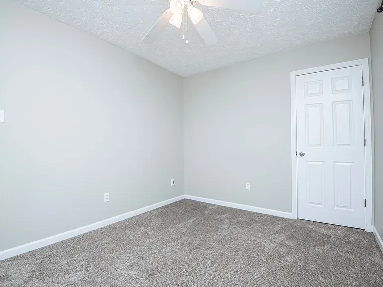 8816 Mill Run Dr — Photo 29