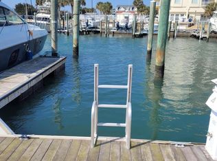 100 Olde Towne Yacht Club Rd SLIP C16, Beaufort, NC 28516