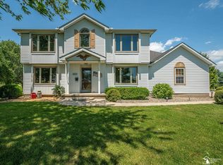 2223 Fix Rd, Monroe, MI 48162