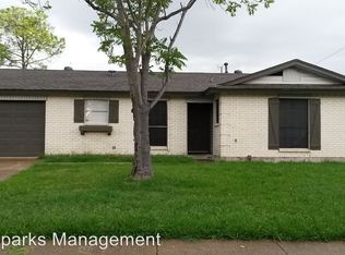 809 Shorehaven Dr, Garland, TX 75040