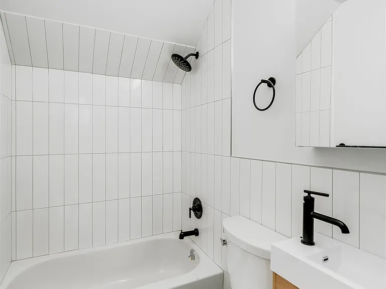 216 Jefferson St #2 — Photo 10