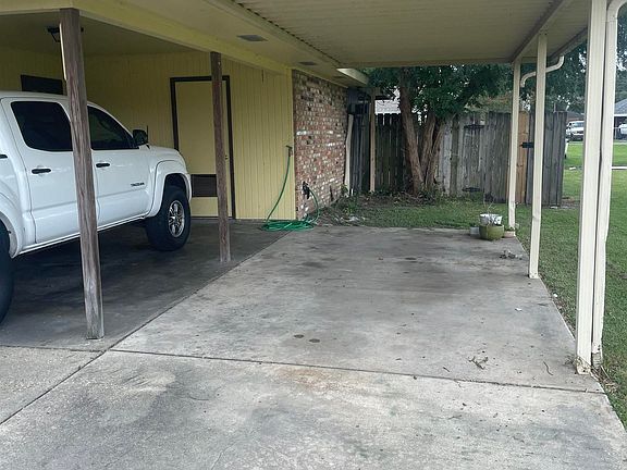 5th image of 1139 W Camellia Dr