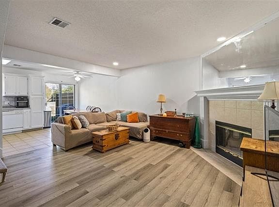 3rd image of 5602 NW Plantation Dr