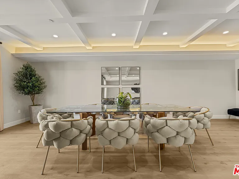 1825 Pandora Ave #Penthouse 402 — Photo 13