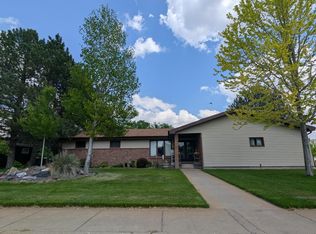 1702 Hoover St, Lexington, NE 68850