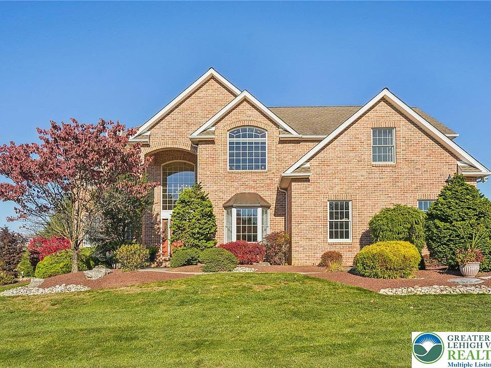 1st image of 4705 Colleen Dr N