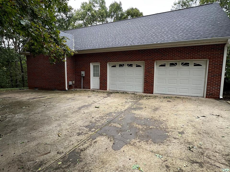 103 Amandas Autumn Ln, Taylors, SC 29687 Zillow