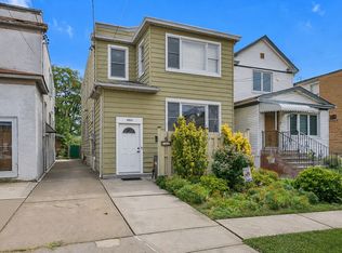 1511 149th St, Whitestone, NY 11357