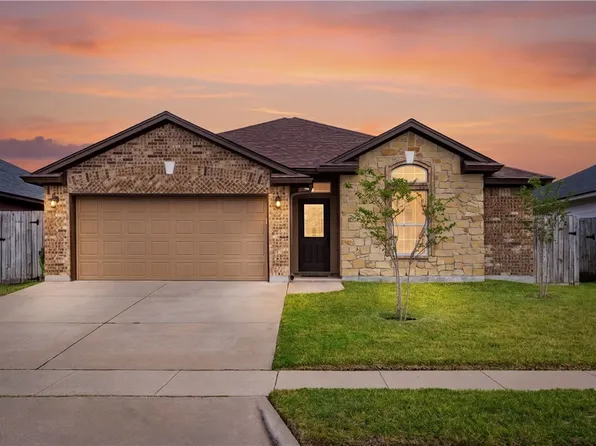 1029 Imperial St, Portland, TX 78374