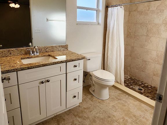 3rd image of 522 Lee Ave #522