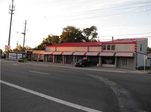 1st image of 610 E Cervantes St
