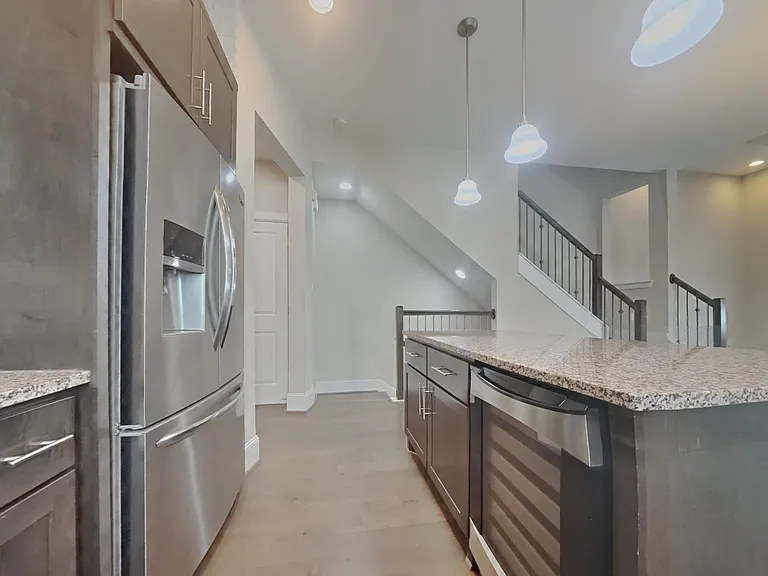 Stunning modern kitchen with s