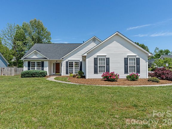 2nd image of 446 Planters Creek Rd