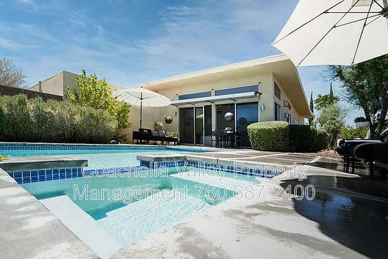 3 bed, 2.5 bath, 1906 sqft, $6,500 — Photo 2