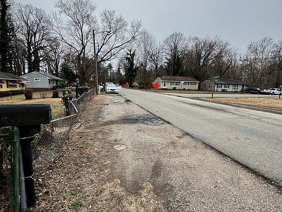 3rd image of 3412 Enslow Ave
