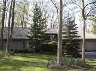 357 Ravine Dr, Aurora, OH 44202
