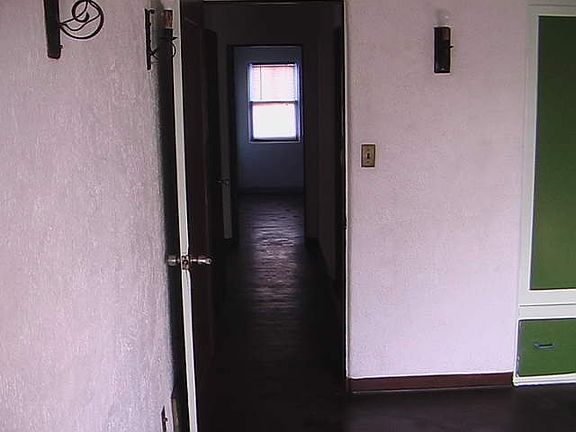 5th image of 9317 Olympic Blvd