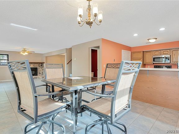 5th image of 2144 Singing Oaks Dr