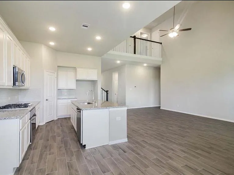 20918 Bradley Gardens Dr — Photo 3