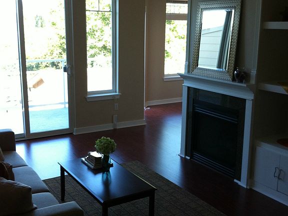 5th image of 3500 E Lake Sammamish Pkwy SE Unit 2-104