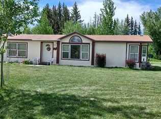151 W Cottonwood Dr, Baggs, WY 82321