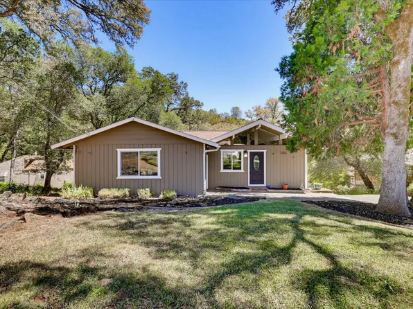 11969 Walnut Ct, Auburn, CA 95602