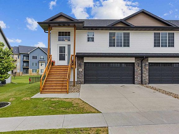 3rd image of 1022 Creekside Dr