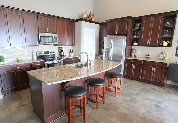 3rd image of 46394 Earle Brown Dr