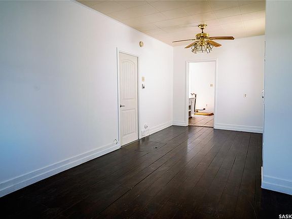 4th image of 439 R AVENUE S