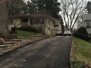 1218 Forest Park Ave, Valparaiso, IN 46385
