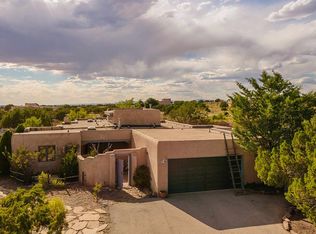 5 Casa Del Oro Loop, Santa Fe, NM 87508