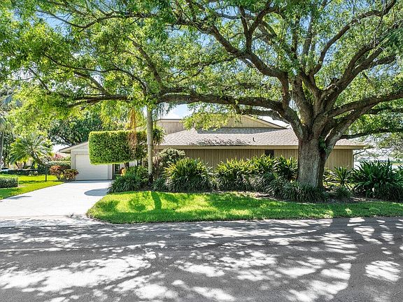2nd image of 6151 Finsbury Ct