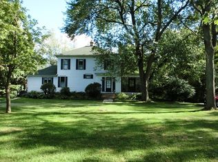 5N021 Powis Rd, Wayne, IL 60184