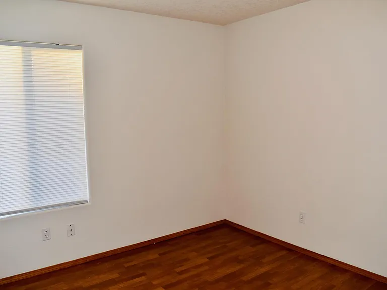 2302 SE 175th Ave — Photo 16