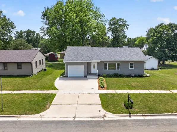 501 2nd St NE, Hayfield, MN 55940