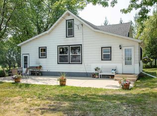 2478 110th St, Fredericksburg, IA 50630