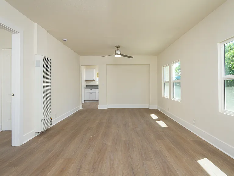 12652 Bradley Ave — Photo 12