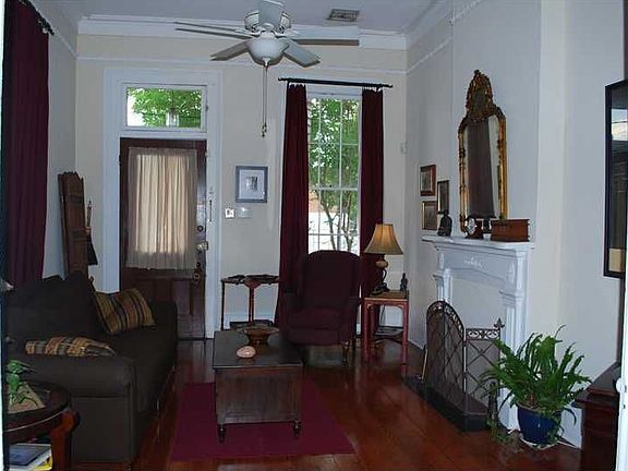 2nd image of 2841 Carondelet St