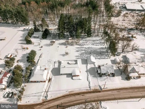 213 S Main St, Accident, MD 21520