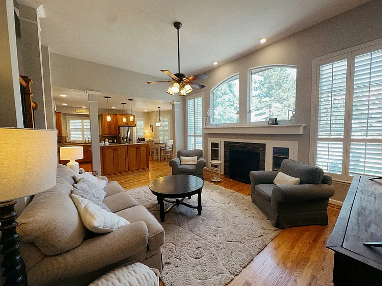 Family room/Kitchen